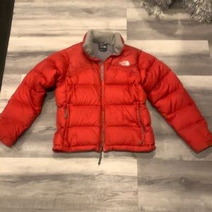 The North Face Red Women’s Goose Down Puffrer Winter jacket puffer size M zip up